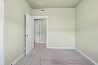 281 W 650 N #B, Centerville, UT 84014 - Photo 25