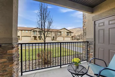 281 W 650 N #B, Centerville, UT 84014 - Photo 29