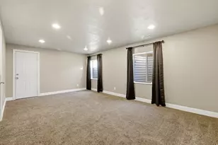 1542 E Shadow Dr, Eagle Mountain, UT 84005 - Photo 13