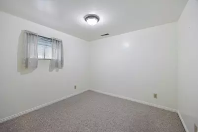 8485 S Harvard Park Dr, Sandy, UT 84094 - Photo 19