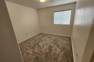 117 E Calbourne Ln, Sandy, UT 84070 - Photo 9