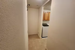 117 E Calbourne Ln, Sandy, UT 84070 - Photo 17