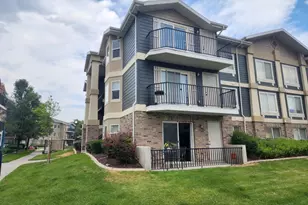 117 E Calbourne Ln, Sandy, UT 84070 - Photo 1