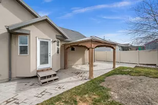 8442 S Wind Caves Ln, West Jordan, UT 84081 - Photo 27