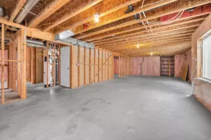 8442 S Wind Caves Ln, West Jordan, UT 84081 - Photo 23