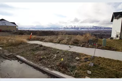 129 N Sherwood Dr #5, Providence, UT 84332 - Photo 5