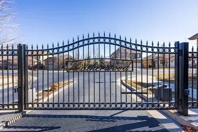 11181 S Village Grove Ln, South Jordan, UT 84095 - Photo 35