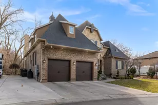 57 W Grove Creek Cir, Farmington, UT 84025 - Photo 3