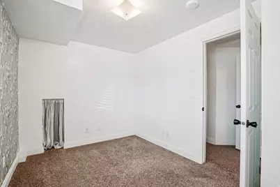 6635 S 5135 W, West Jordan, UT 84081 - Photo 23