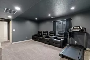 3176 N 1450 E, Layton, UT 84040 - Photo 23