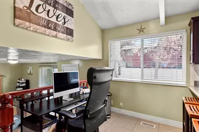 2170 E Borg Ct, Sandy, UT 84092 - Photo 19