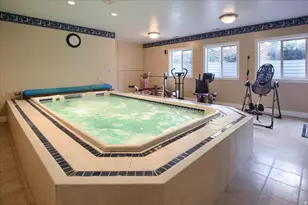 1653 E Crescent View Circle Circle, Sandy, UT 84092 - Photo 25