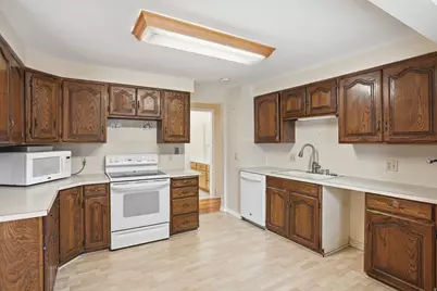 7125 S Ponderosa Dr, Cottonwood Heights, UT 84121 - Photo 7