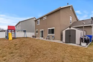 3570 S Creek Side Ln, Syracuse, UT 84075 - Photo 29