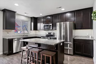 3570 S Creek Side Ln, Syracuse, UT 84075 - Photo 3