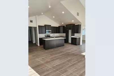 208 E 850 N #C, Tooele, UT 84074 - Photo 9