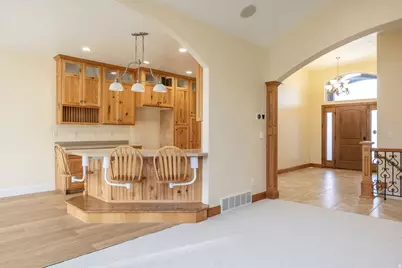 715 Scenic Dr, Spanish Fork, UT 84660 - Photo 3