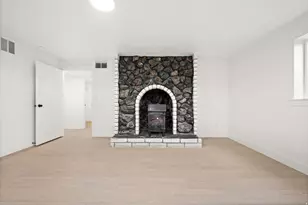 12332 S 2700 W, Riverton, UT 84065 - Photo 17