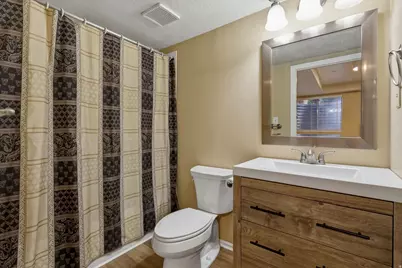 1087 W Barnes Dr, Kaysville, UT 84037 - Photo 37