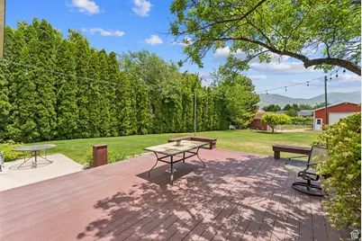 1087 W Barnes Dr, Kaysville, UT 84037 - Photo 43