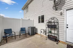 422 E 2050 N, North Ogden, UT 84414 - Photo 11