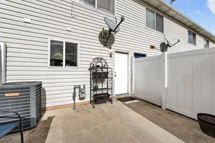 422 E 2050 N, North Ogden, UT 84414 - Photo 13