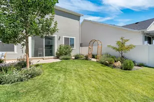 3074 S Edgewater Ln W, Syracuse, UT 84075 - Photo 31