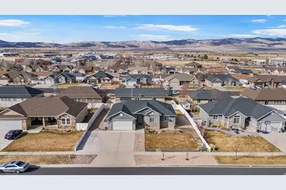 1383 N 200 E, Nephi, UT 84648 - Photo 33