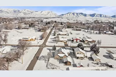 507 S 200 W, Wellsville, UT 84339 - Photo 35