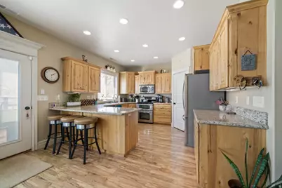 507 S 200 W, Wellsville, UT 84339 - Photo 3