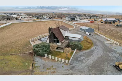 830 N Old Lincoln Hwy, Grantsville, UT 84029 - Photo 1