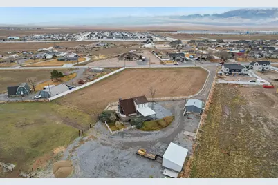 830 N Old Lincoln Hwy, Grantsville, UT 84029 - Photo 41