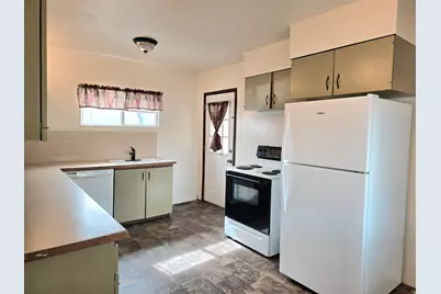 318 S 600 E, Price, UT 84501 - Photo 5