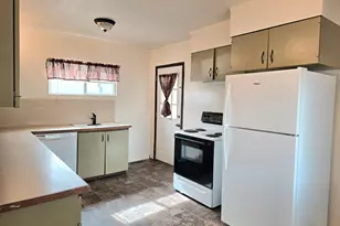 318 S 600 E, Price, UT 84501 - Photo 5