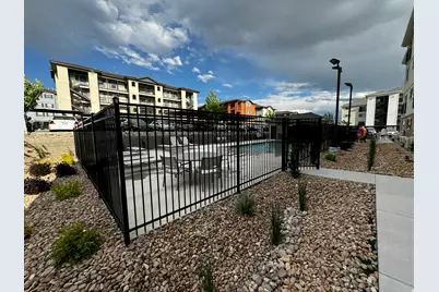 1140 W 950 N #D302, Orem, UT 84058 - Photo 3