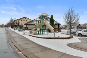 2738 W Cottonwood Dr, Lehi, UT 84048 - Photo 35