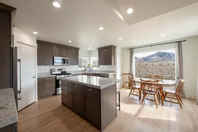 1154 N Berra Blvd, Tooele, UT 84074 - Photo 9