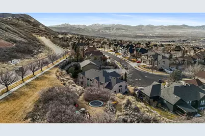 1536 E Lantern Ln, Draper, UT 84020 - Photo 33