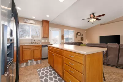 516 W Natalie Way #116, Saratoga Springs, UT 84045 - Photo 13