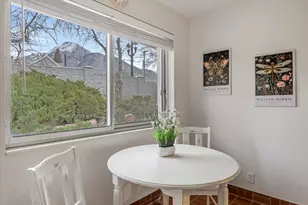 2286 E Carriage Ln, Holladay, UT 84117 - Photo 5