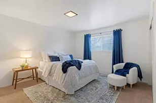 2286 E Carriage Ln, Holladay, UT 84117 - Photo 11