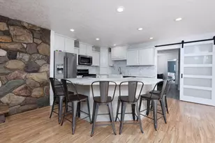 295 S State St, Ferron, UT 84523 - Photo 11