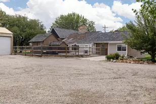 295 S State St, Ferron, UT 84523 - Photo 33