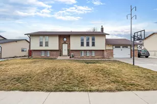 2181 S Katies Way, Clearfield, UT 84015 - Photo 3