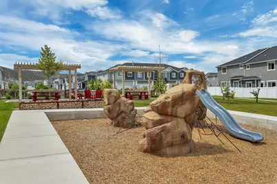 4948 E Lake Corner Dr N, Eagle Mountain, UT 84005 - Photo 33