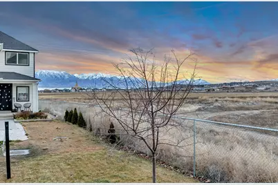 4948 E Lake Corner Dr N, Eagle Mountain, UT 84005 - Photo 27