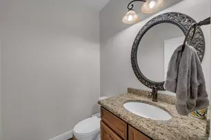 2551 S Honey Bee Cir, Washington, UT 84780 - Photo 19