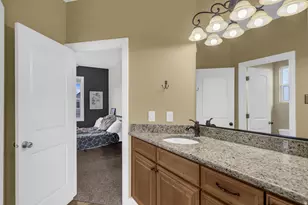 2551 S Honey Bee Cir, Washington, UT 84780 - Photo 29