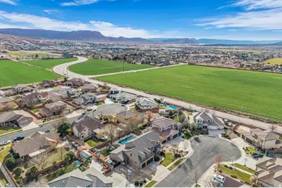 2551 S Honey Bee Cir, Washington, UT 84780 - Photo 39