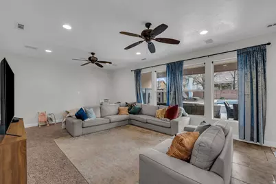 2551 S Honey Bee Cir, Washington, UT 84780 - Photo 15